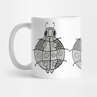 3 Ladybirds in a row graphic Mug